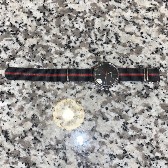 Gucci Watch - Picture 2 of 6